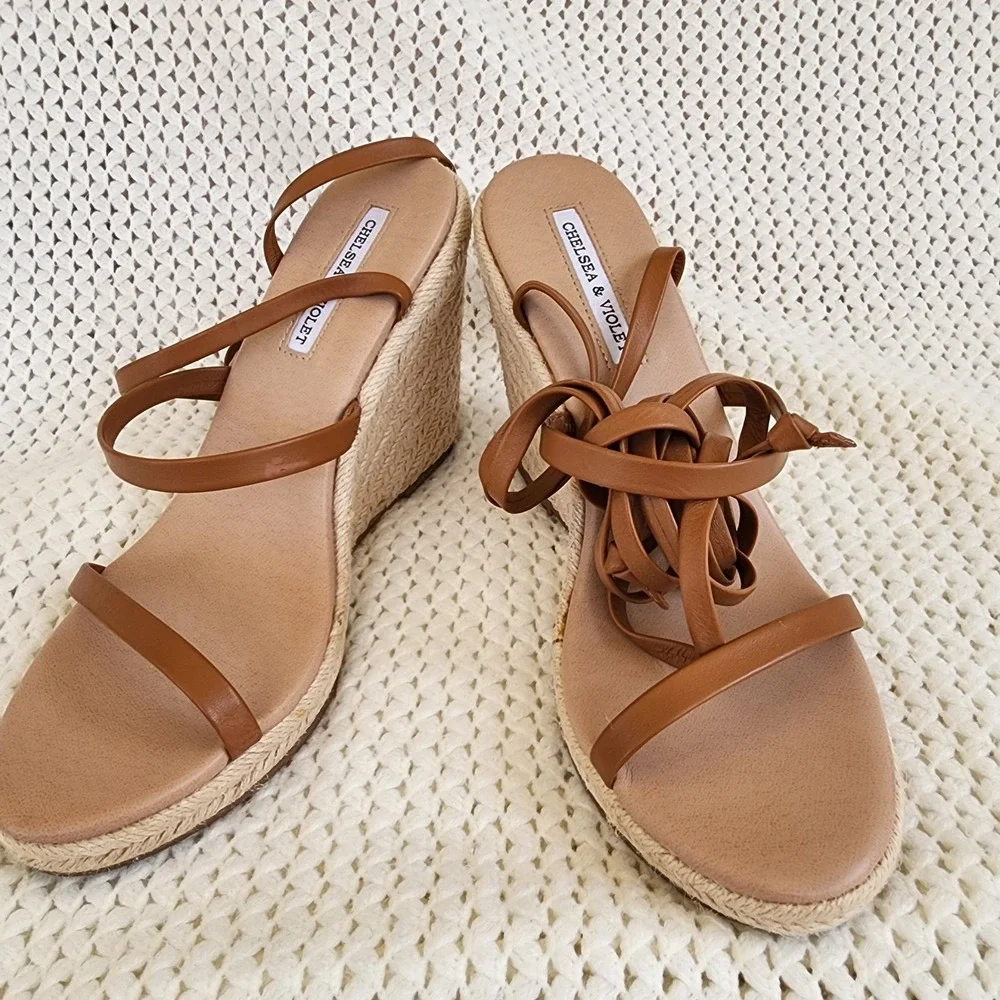 Chelsea and Violet Mariah Brown‎ Wrap Espadrille Sandals Women's Size9